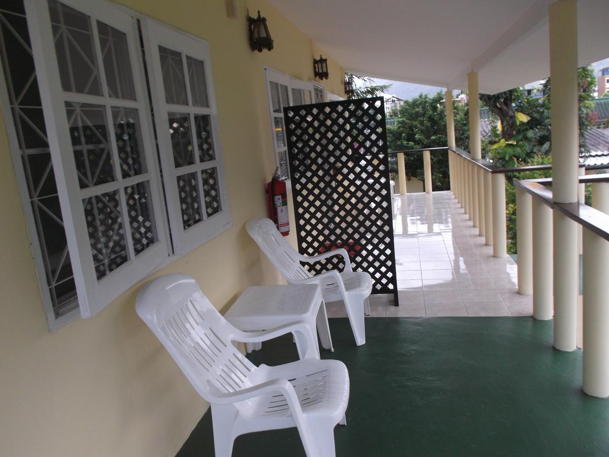 Mali Garden Resort Patong Exteriör bild