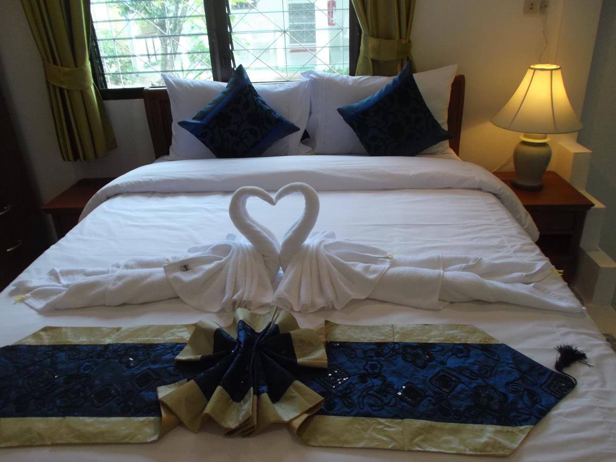 Mali Garden Resort Patong Exteriör bild