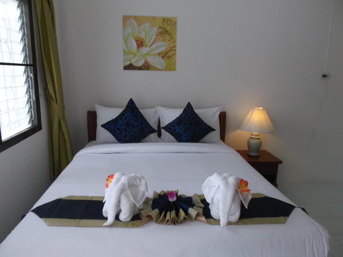 Mali Garden Resort Patong Exteriör bild